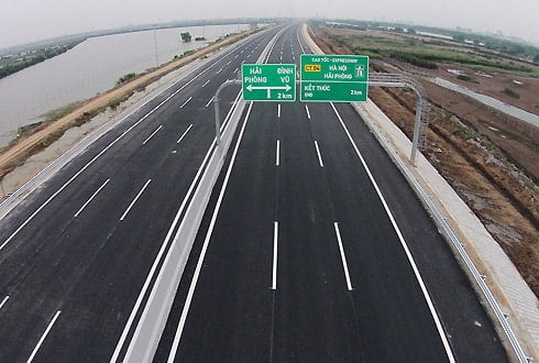 Đề xuất thiết kế đường cao tốc với 3 cấp tốc độ