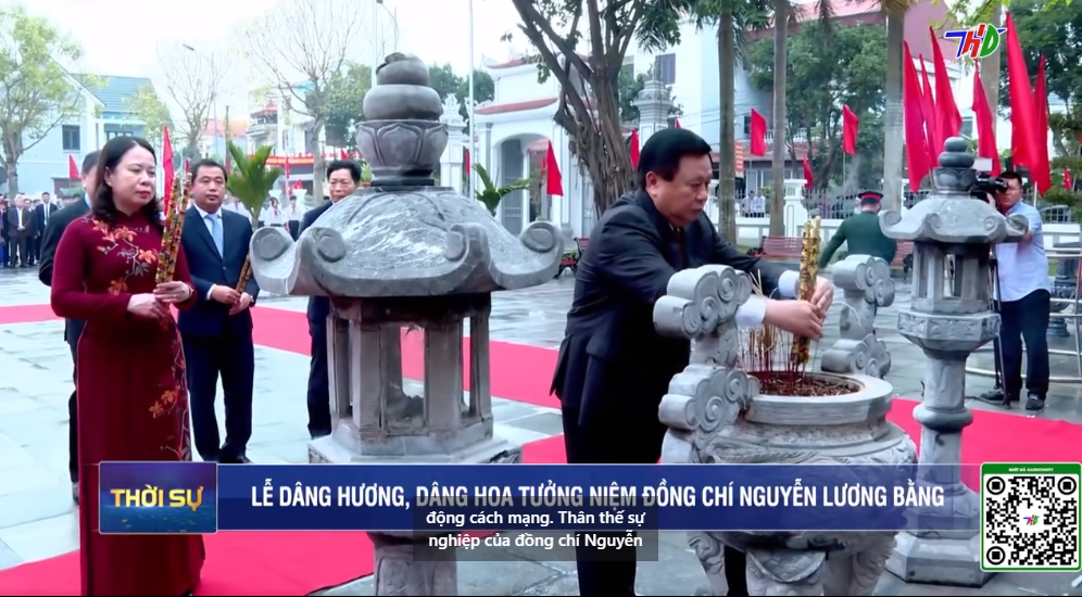 Lễ dâng hương, dâng hoa tưởng niệm đồng chí Nguyễn Lương Bằng 