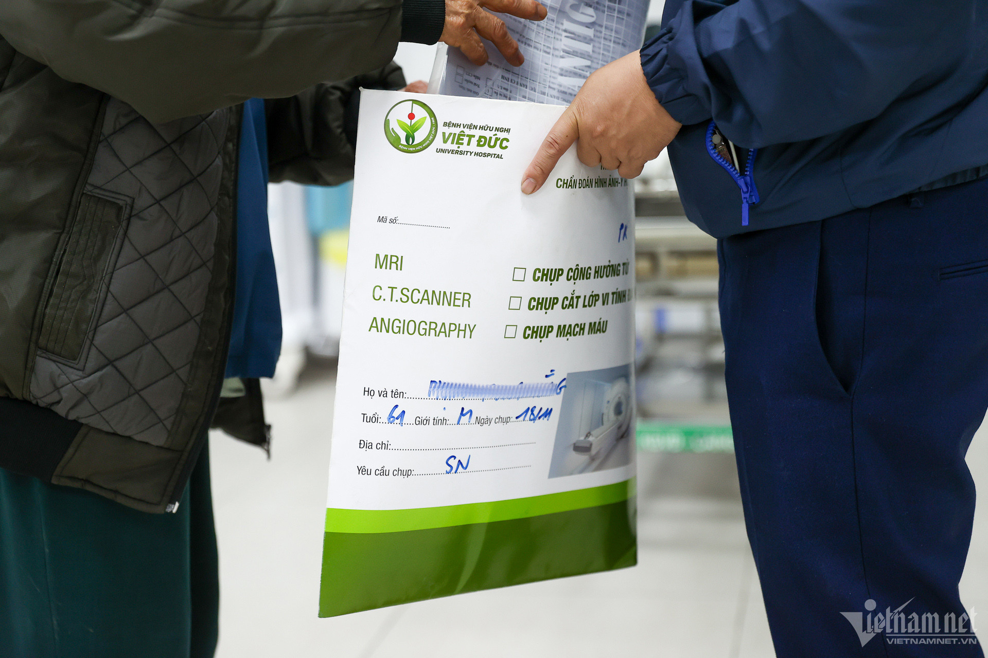 Bệnh nhân chờ gần nửa năm chưa được mổ, Bộ Y tế họp với Bệnh viện Việt Đức 