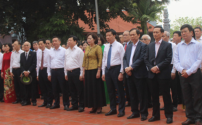 VIDEO: Dâng hương tưởng niệm Phó Chủ tịch nước Nguyễn Lương Bằng