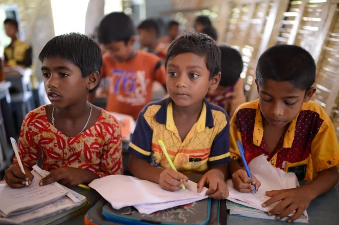 Bangladesh đóng cửa trường học do nắng nóng hơn 42 độ C