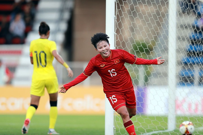 Nữ Việt Nam - nữ Malaysia: 3-0, chiến thắng với sơ đồ thử nghiệm 