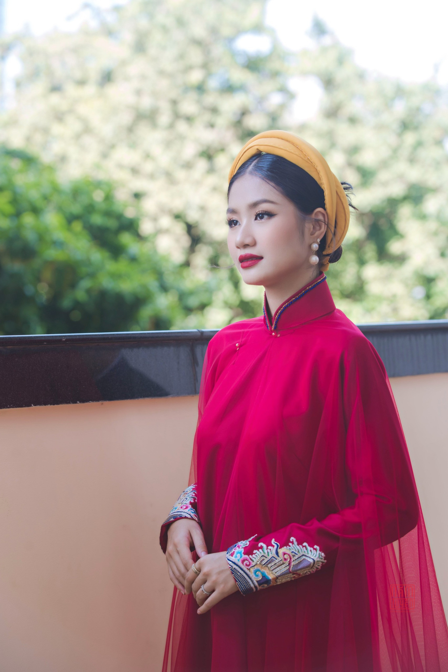 Hoa hậu Nguyễn Thanh Hà không hài lòng khi nhiều người biến tướng áo dài 