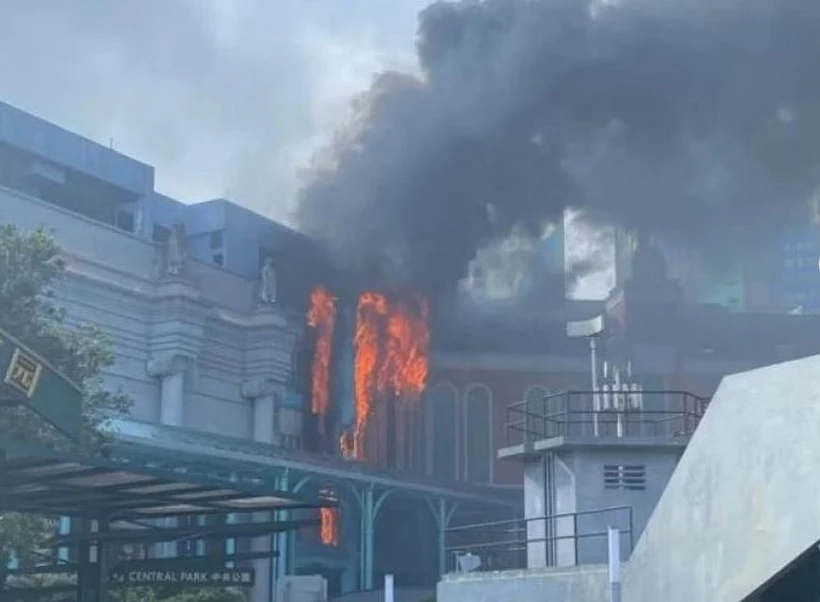 Malaysia: Hỏa hoạn tại khu vui chơi giải trí, khiến 5.000 người sơ tán