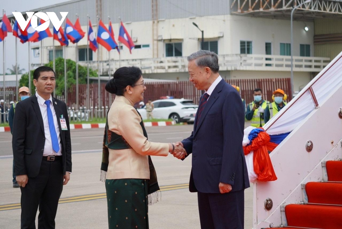 Chủ tịch nước Tô Lâm đến Vientiane, bắt đầu thăm cấp Nhà nước CHDCND Lào 