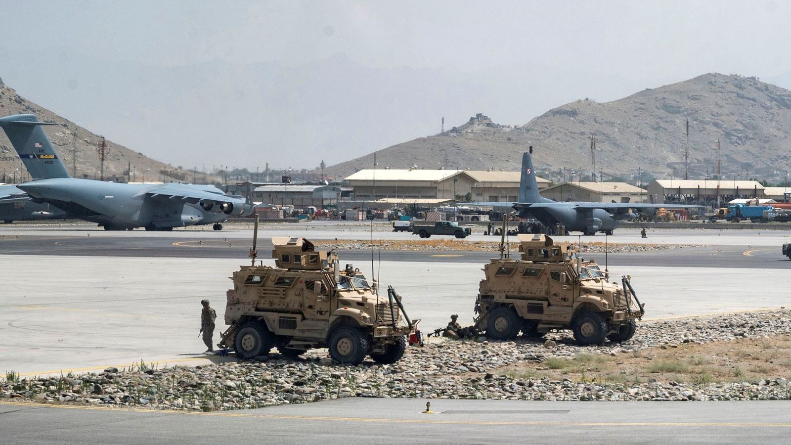 Mỹ phá hủy hơn 70 máy bay trước khi rút hết quân khỏi Afghanistan 