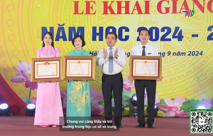 Bí thư Tỉnh ủy Trần Đức Thắng dự khai giảng năm học mới 2024- 2025