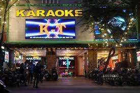 TP.HCM tạm ngưng hoạt động karaoke, massage và spa