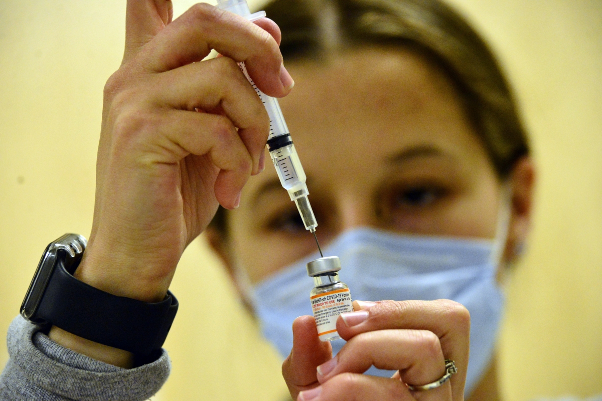 Mỹ lên kế hoạch tăng tốc sản xuất 1 tỷ liều vaccine ngừa Covid-19 hàng năm