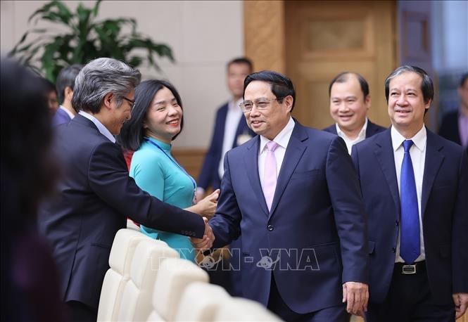 Thủ tướng Phạm Minh Chính gặp mặt thân mật các nhà giáo tiêu biểu