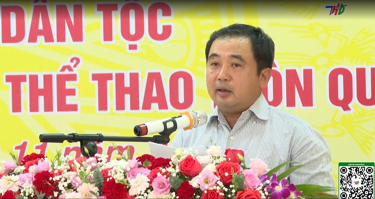 Bí thư Tỉnh uỷ dự Ngày hội Đại đoàn kết toàn dân tộc tại Ninh Giang 