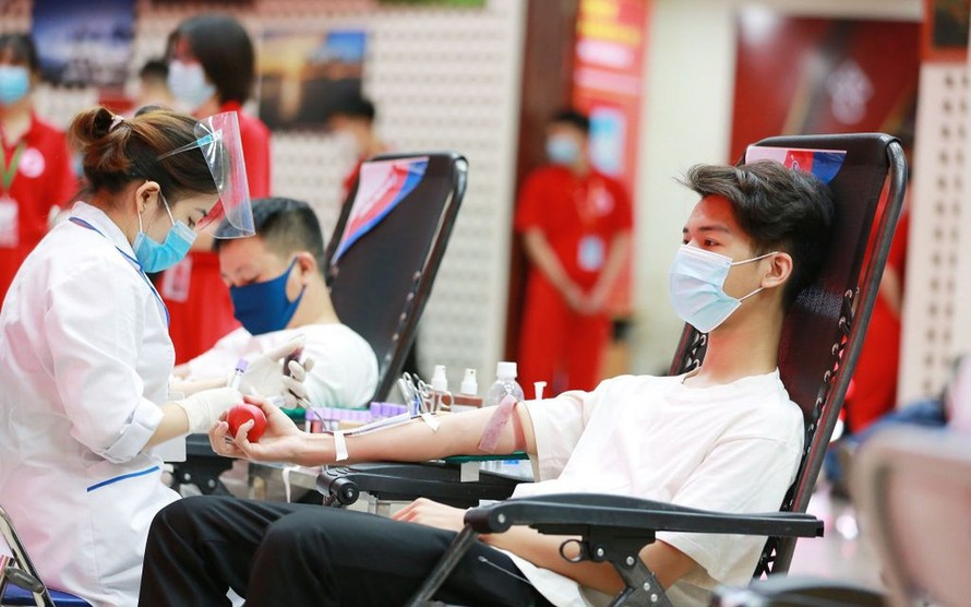 Hơn 500 đoàn viên công đoàn thành phố Hải Dương tham gia hiến máu tình nguyện