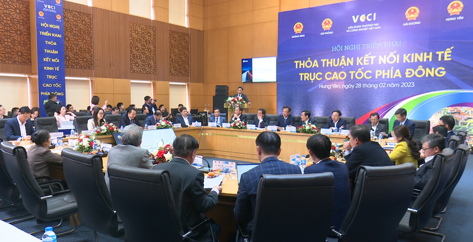 Triển khai thỏa thuận kết nối kinh tế trục cao tốc phía Đông