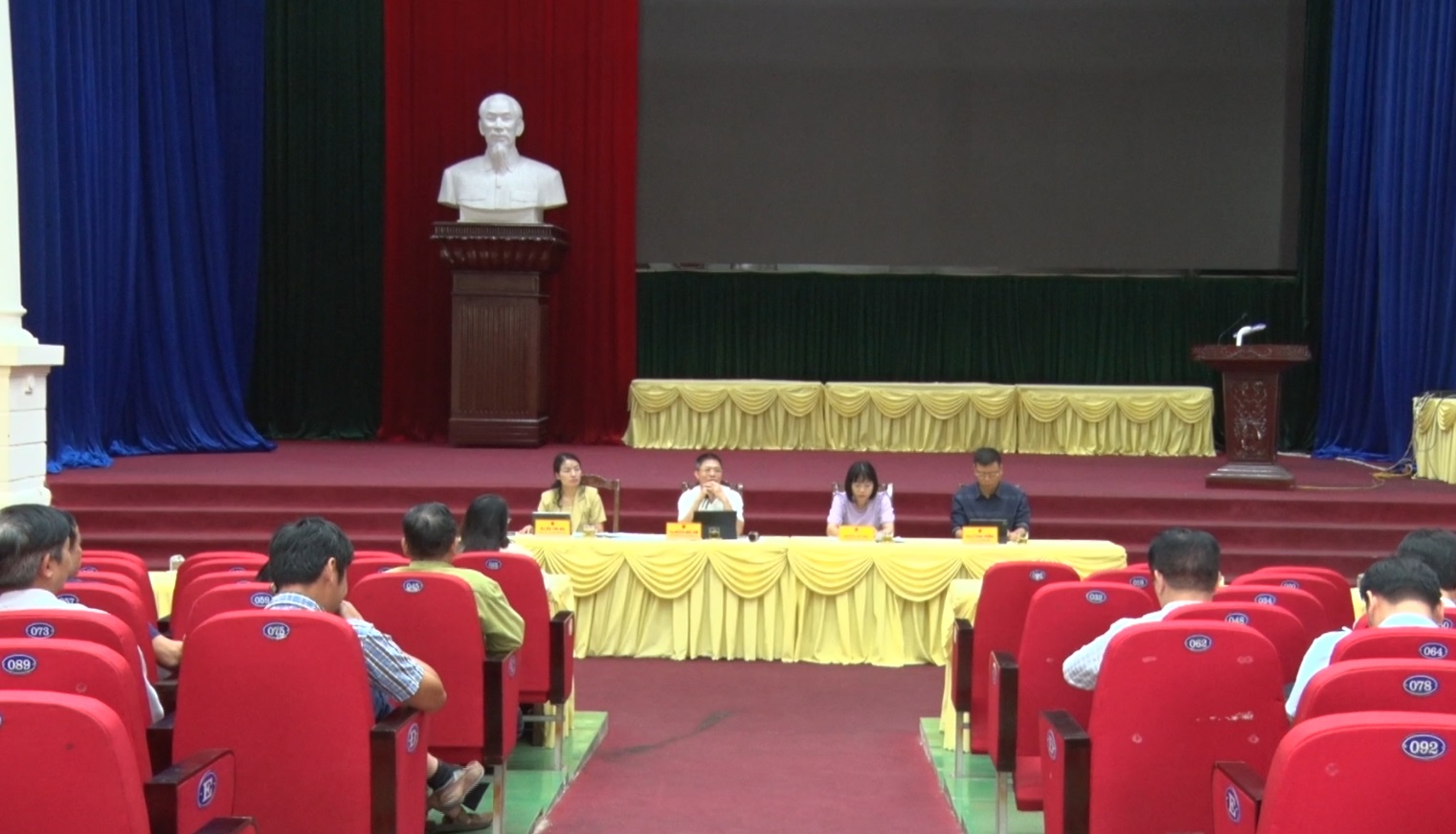 Đại biểu Quốc hội tỉnh tiếp công dân tại huyện Tứ Kỳ