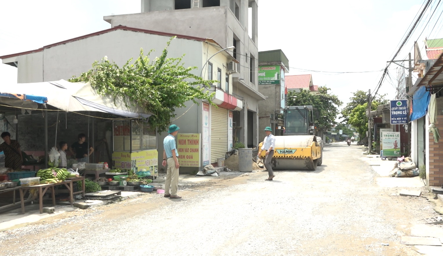 TÁI KHỞI ĐỘNG THI CÔNG ĐƯỜNG TRỤC XÃ QUANG TRUNG, HUYỆN TỨ KỲ