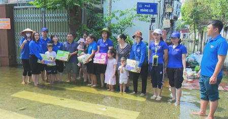 TRUNG THU CỦA TRẺ EM HOÀN CẢNH KHÓ KHĂN, TRẺ EM VÙNG LŨ, NGẬP ÚNG