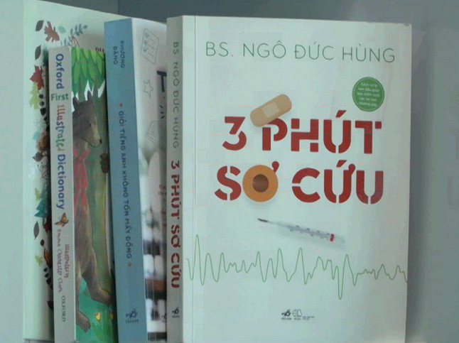 SÁCH HAY THAY ĐỔI CUỘC ĐỜI: 3 PHÚT SƠ CỨU