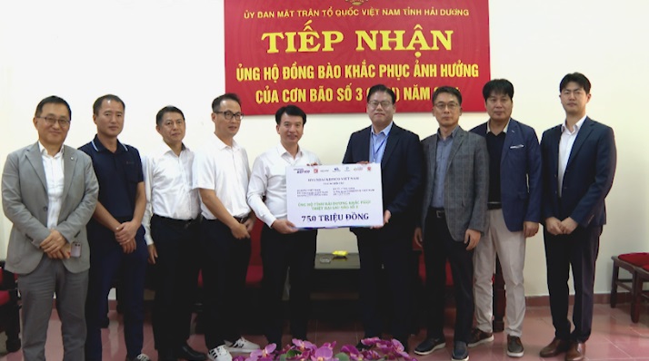 MẶT TRẬN TỔ QUỐC TỈNH TIẾP NHẬN ỦNG HỘ KHẮC PHỤC HẬU QUẢ THIÊN TAI 