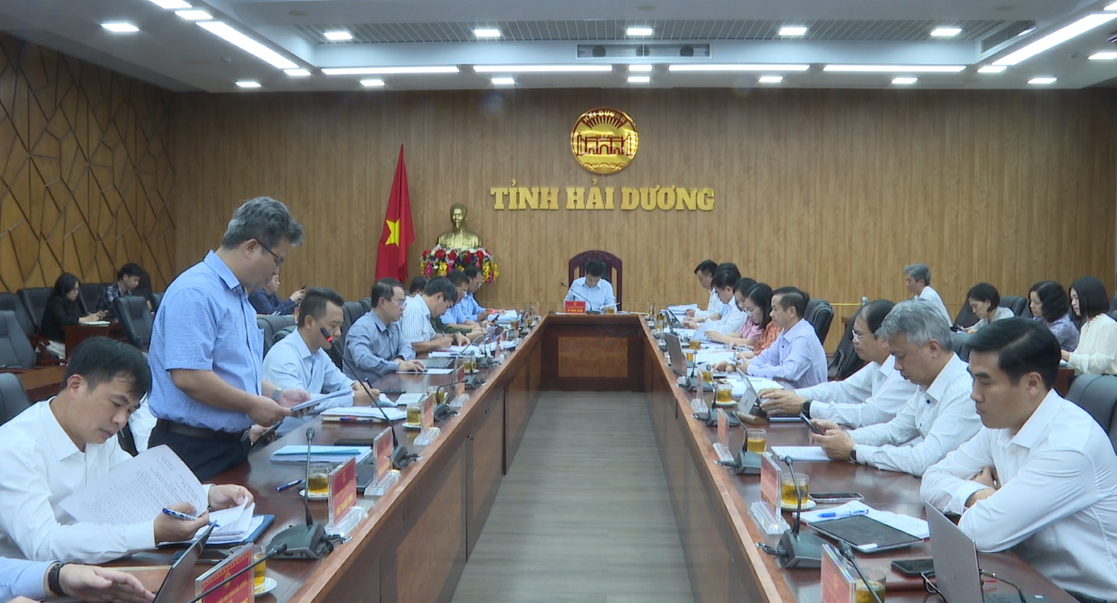 PHIÊN HỌP UBND TỈNH THÁNG 11 (LẦN 1) 