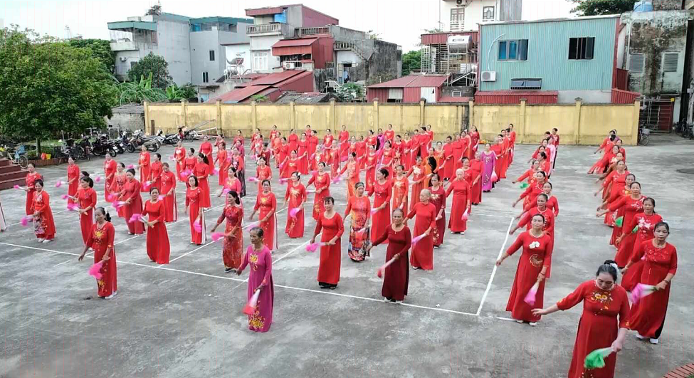 NGƯỜI CAO TUỔI: VĂN NGHỆ GÓP PHẦN NÂNG CAO ĐỜI SỐNG TINH THẦN CHO NGƯỜI CAO TUỔI